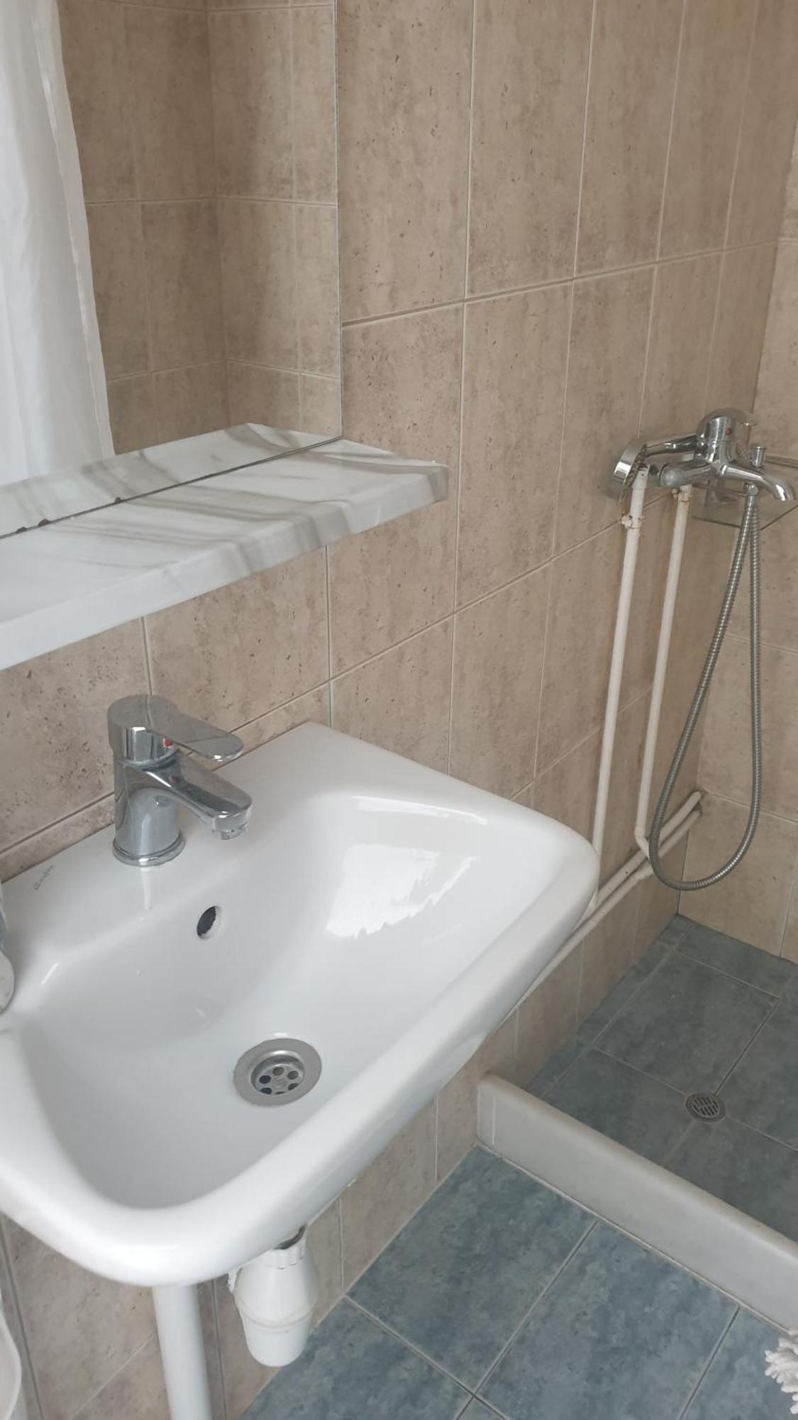 Errika Appartement Ermoupoli Buitenkant foto