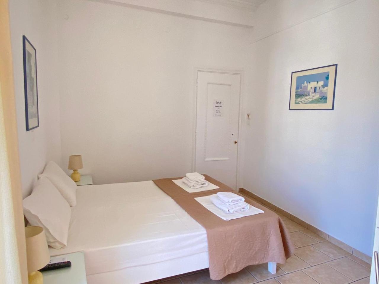 Errika Appartement Ermoupoli Buitenkant foto