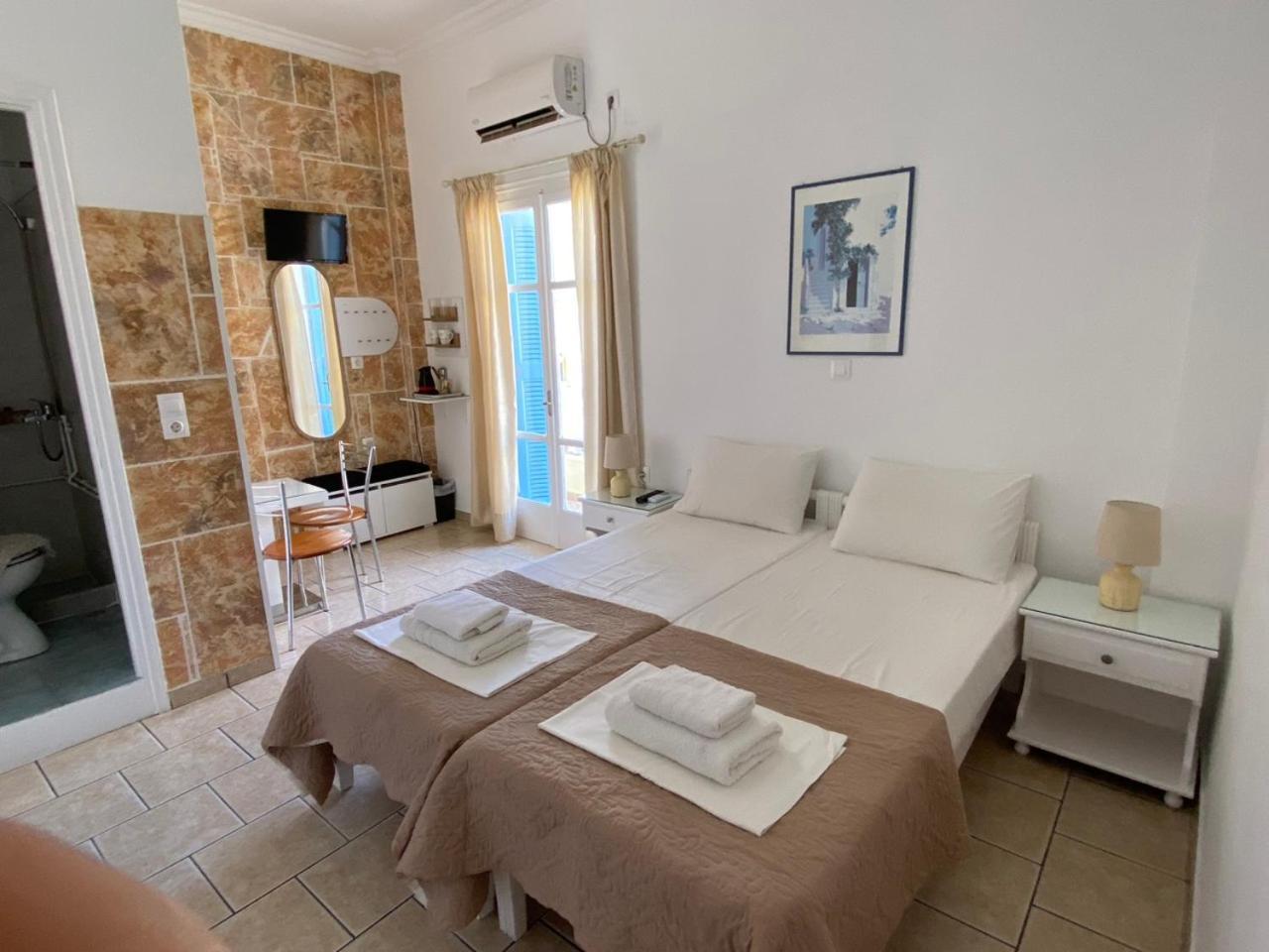 Errika Appartement Ermoupoli Buitenkant foto