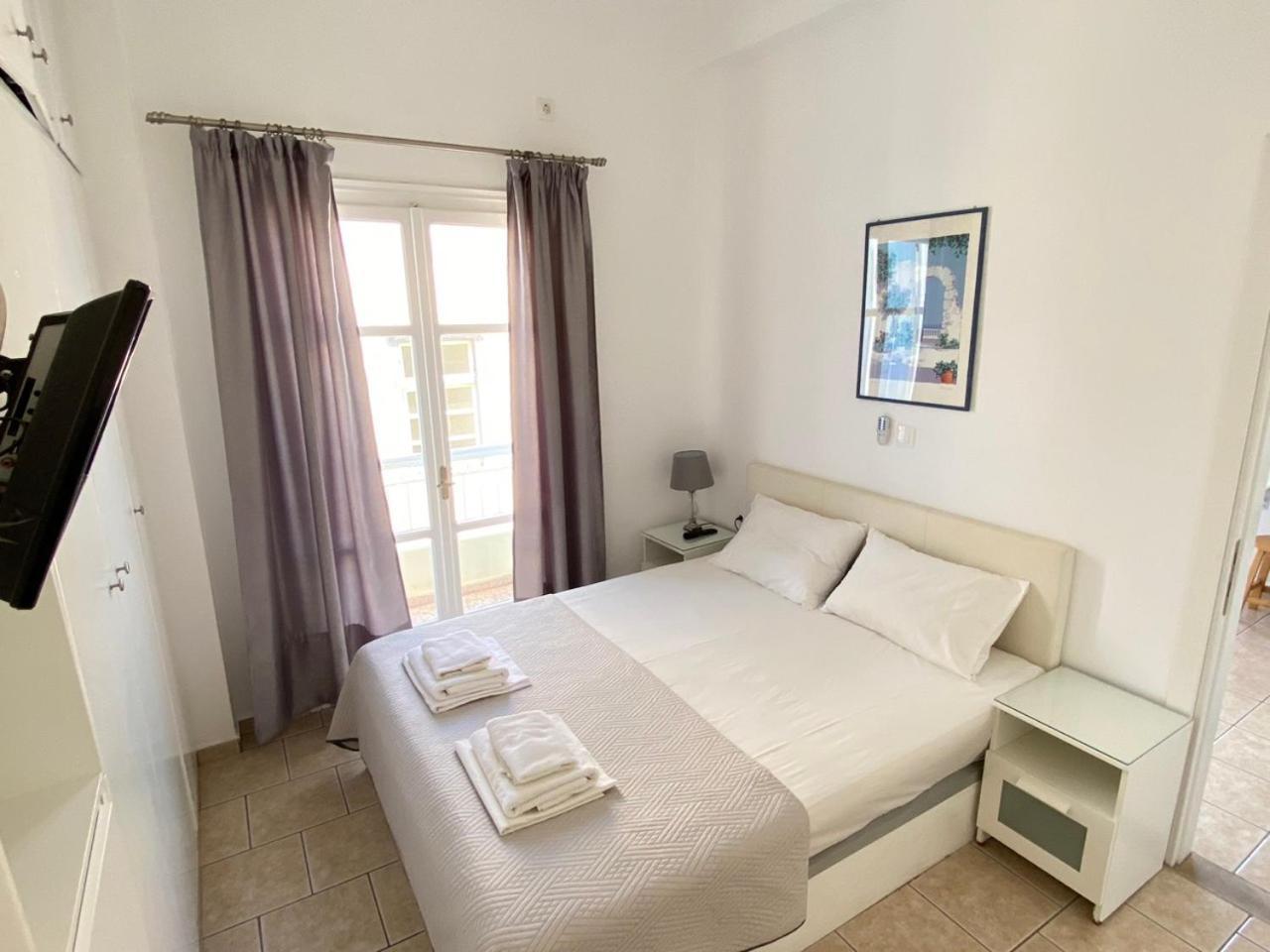 Errika Appartement Ermoupoli Buitenkant foto